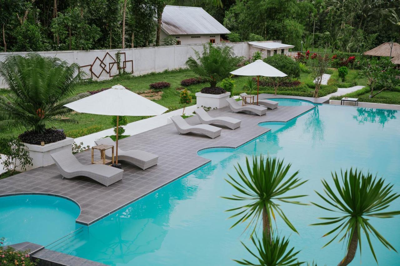 Nirvana Hotel Resort 特特巴图 外观 照片