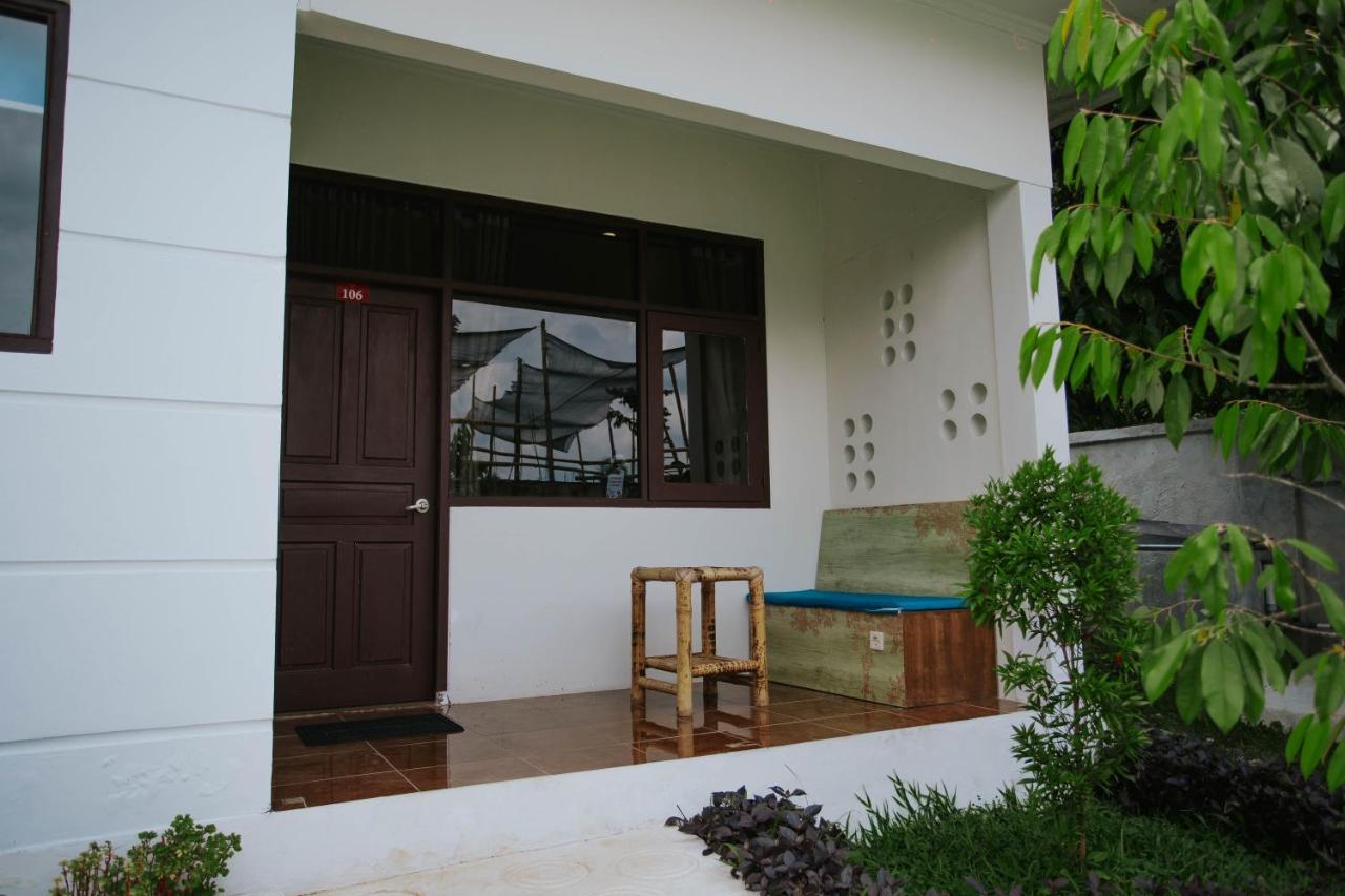 Nirvana Hotel Resort 特特巴图 外观 照片