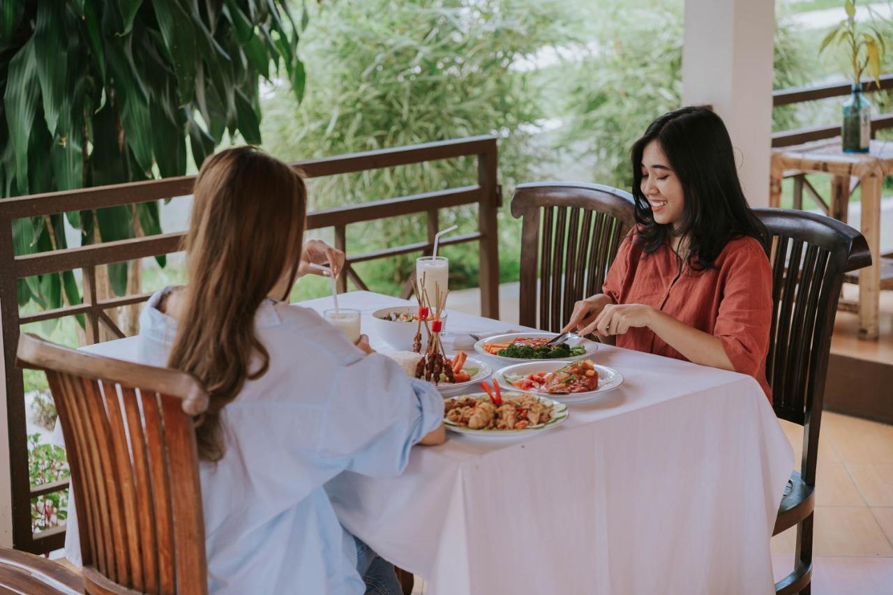 Nirvana Hotel Resort 特特巴图 外观 照片