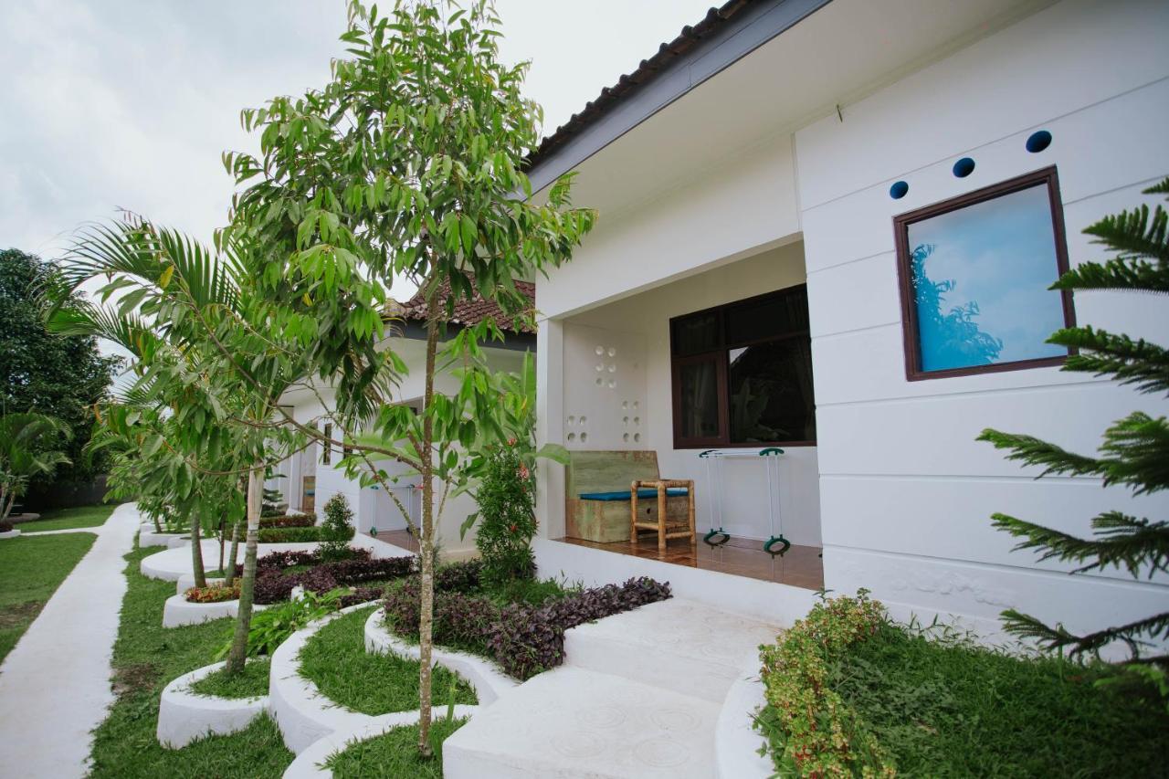 Nirvana Hotel Resort 特特巴图 外观 照片