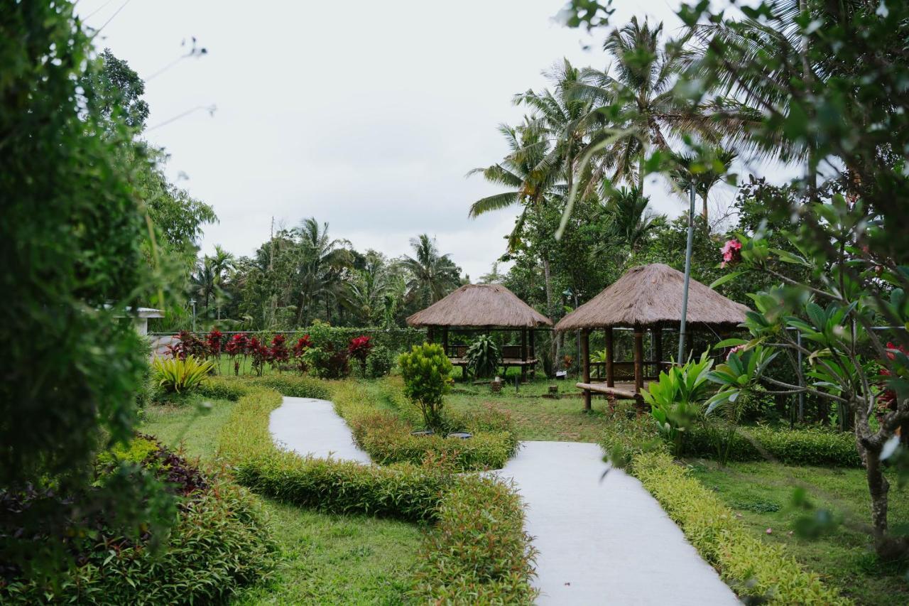 Nirvana Hotel Resort 特特巴图 外观 照片
