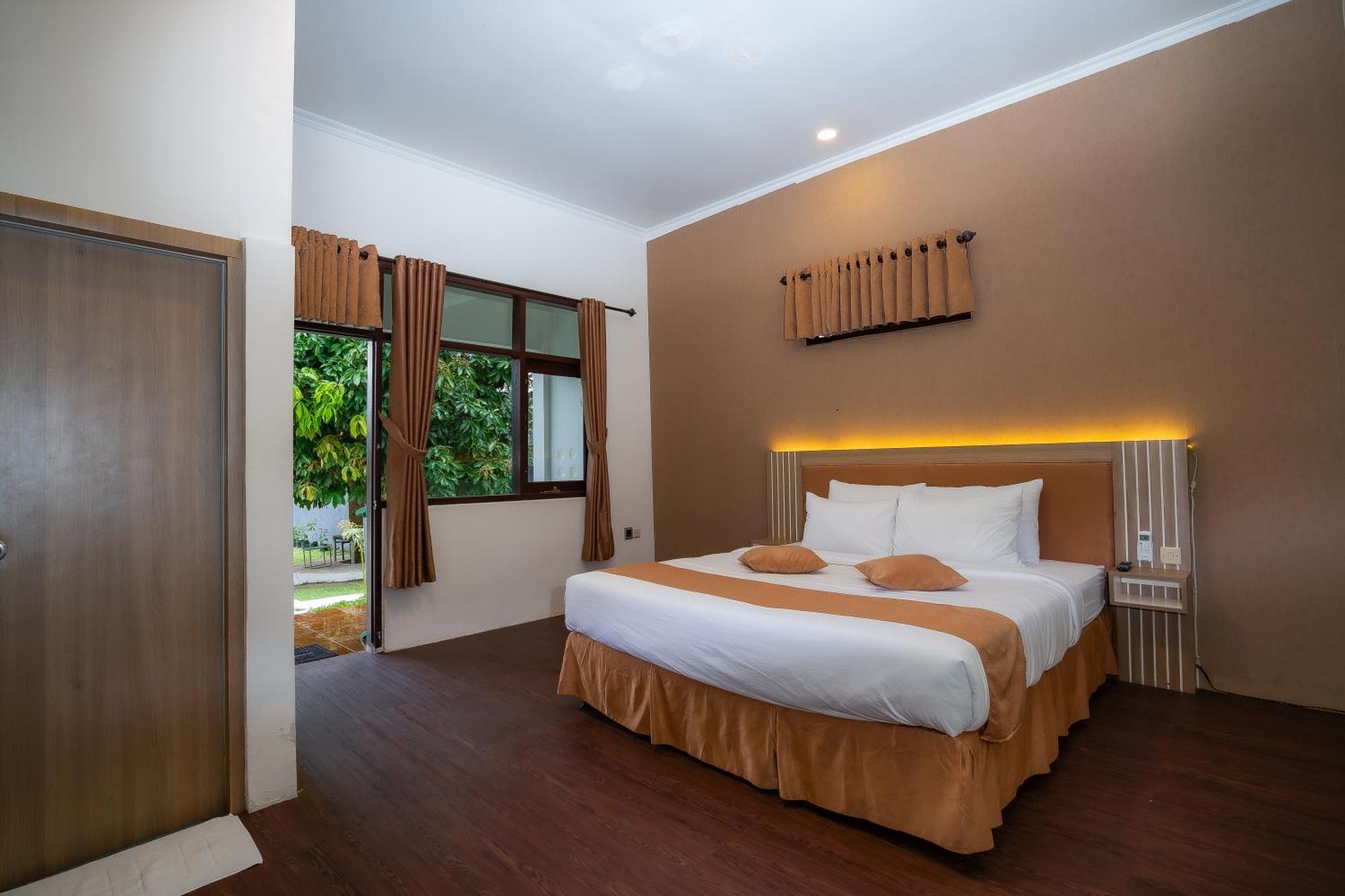Nirvana Hotel Resort 特特巴图 外观 照片