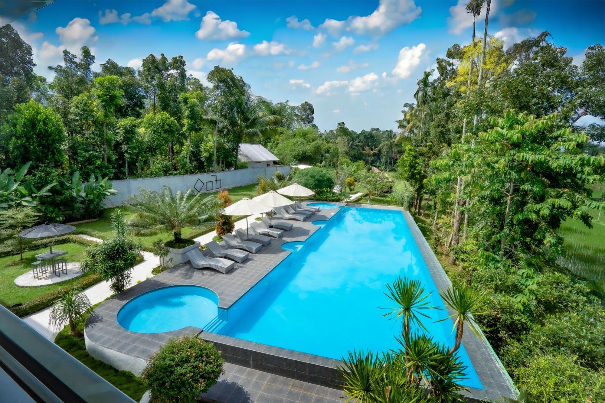Nirvana Hotel Resort 特特巴图 外观 照片
