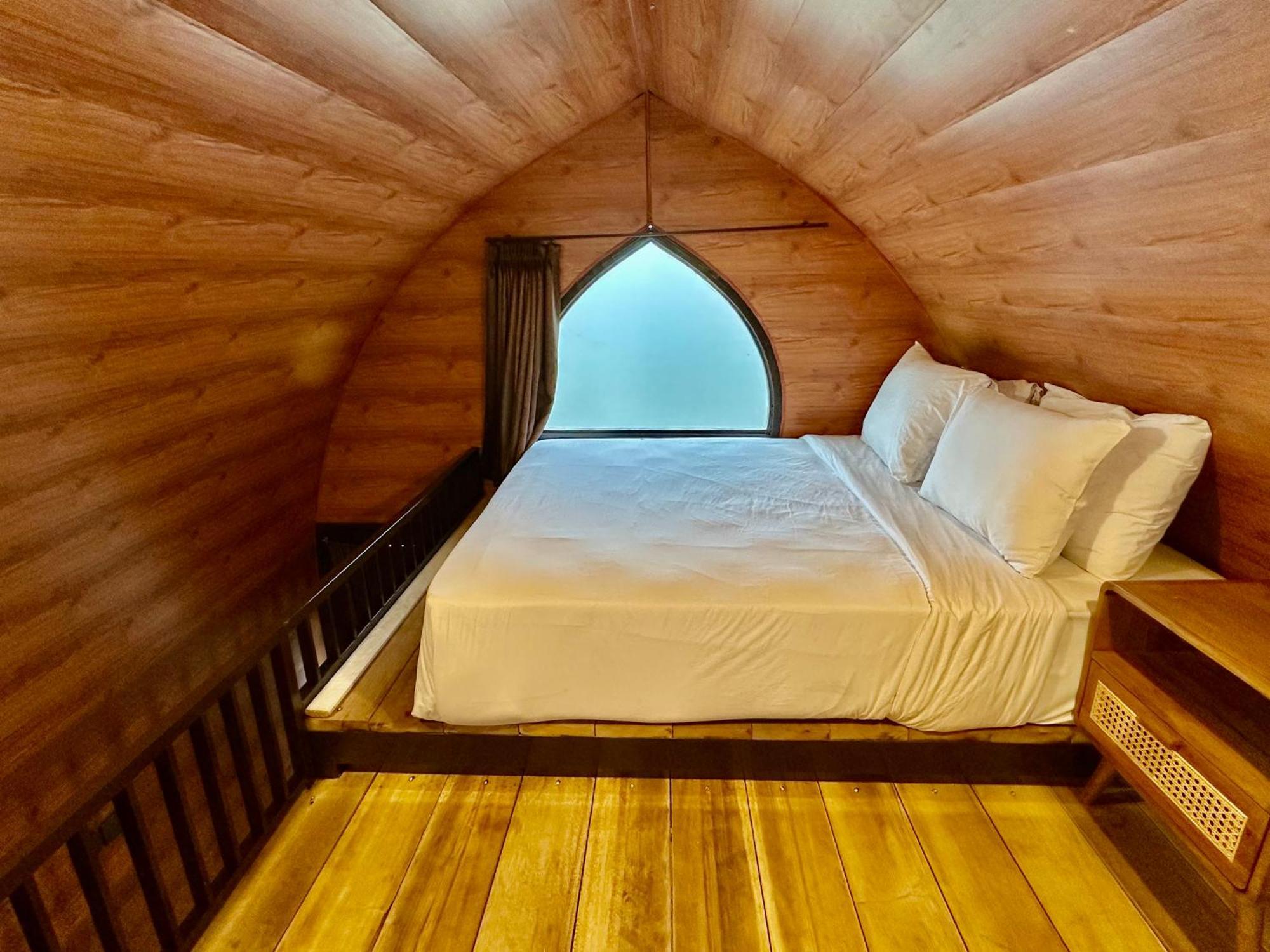 Nirvana Hotel Resort 特特巴图 外观 照片