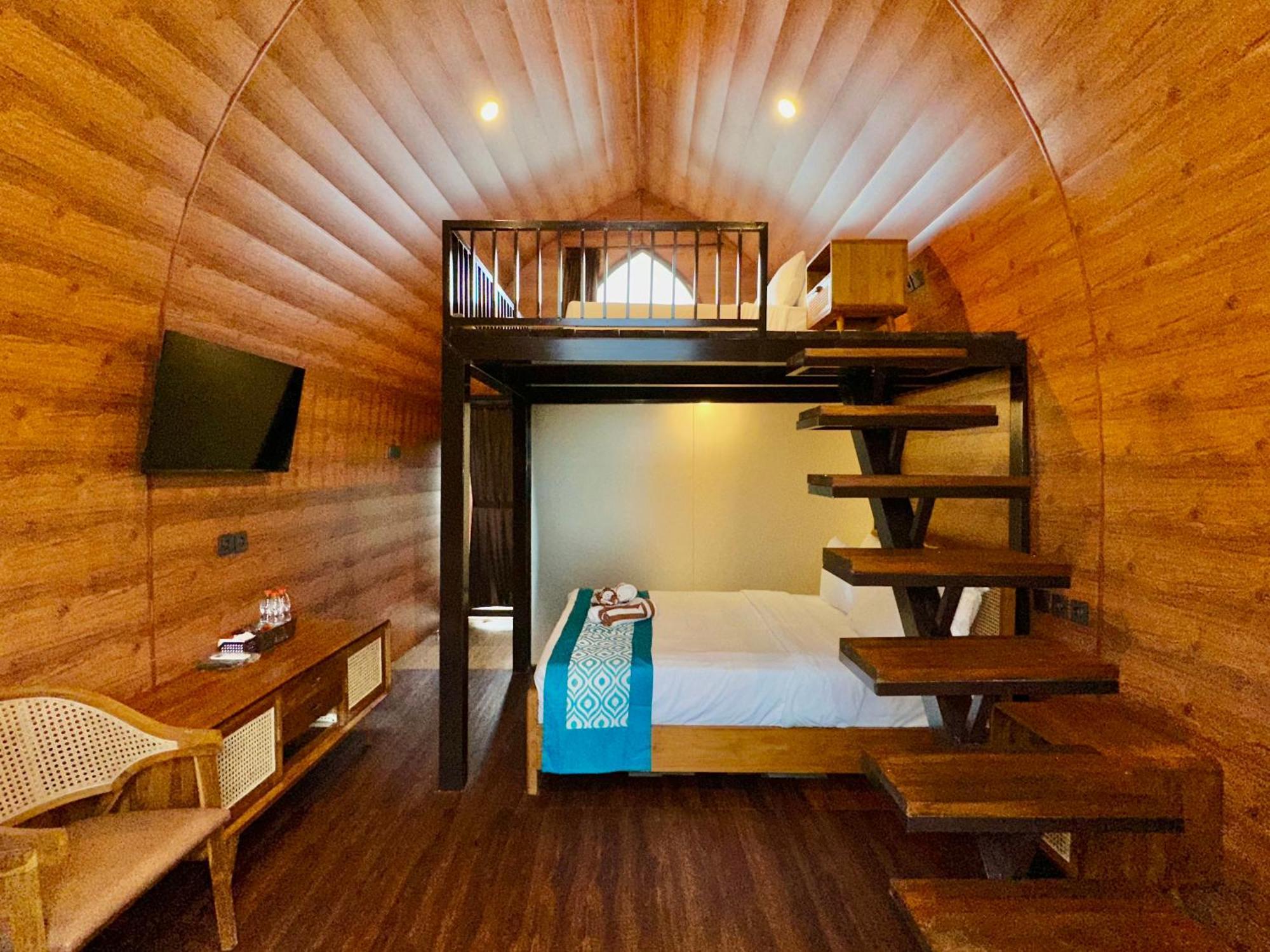 Nirvana Hotel Resort 特特巴图 外观 照片