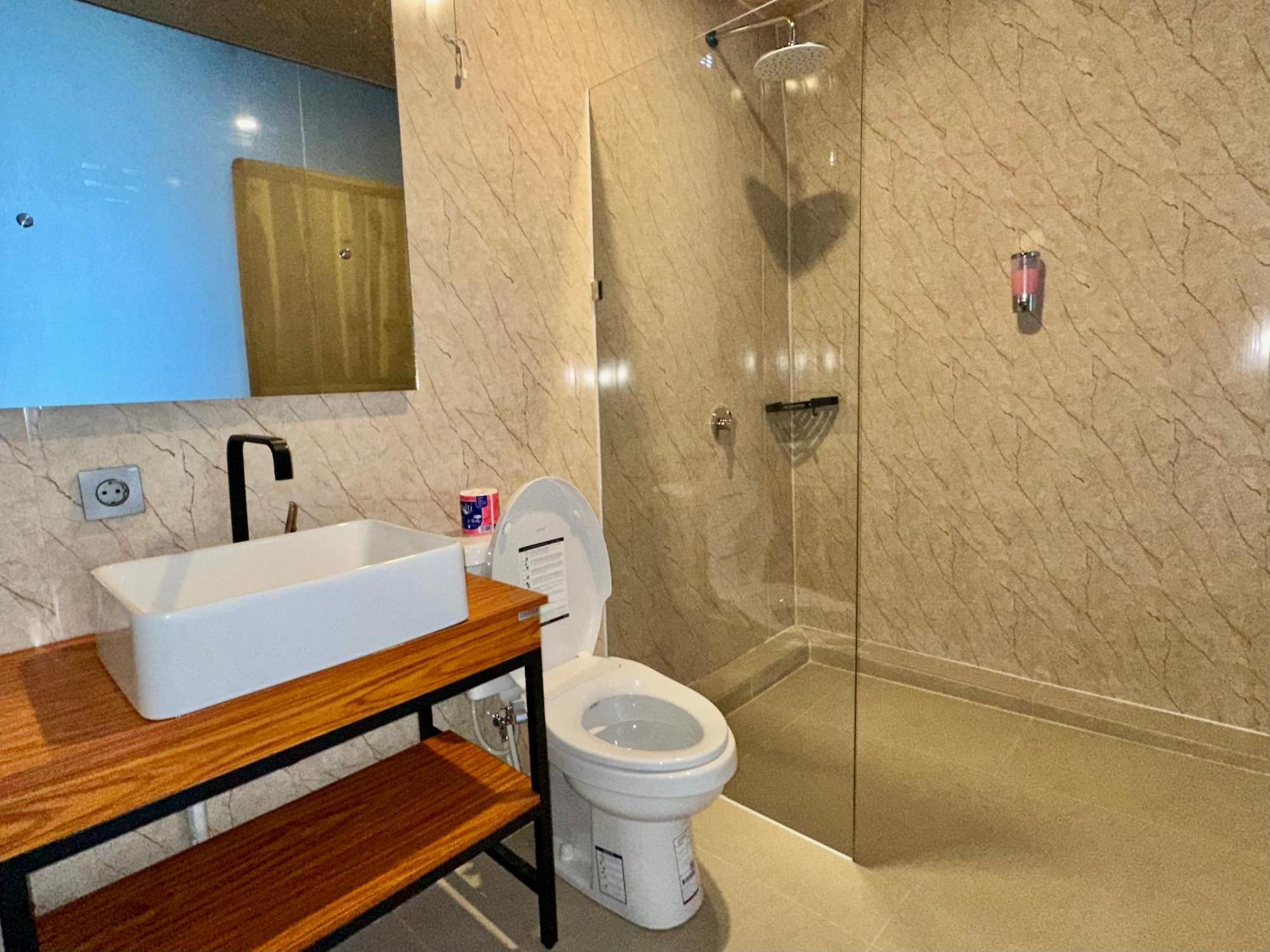 Nirvana Hotel Resort 特特巴图 外观 照片